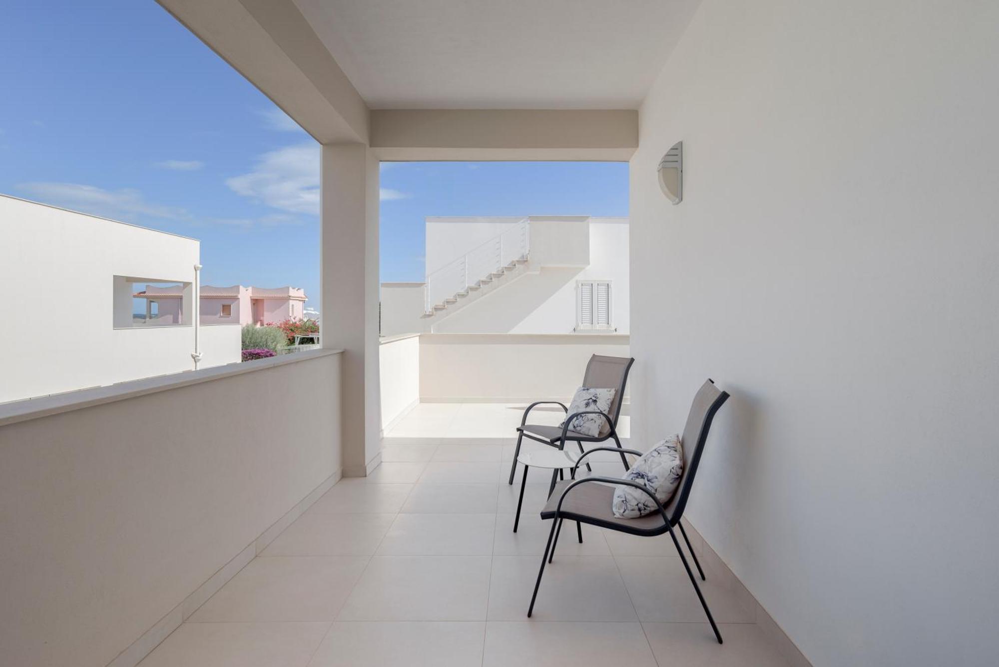 Dolcevitasuites - Modern 3 Bdr Villa In S. Lorenzo Reitani Exterior photo